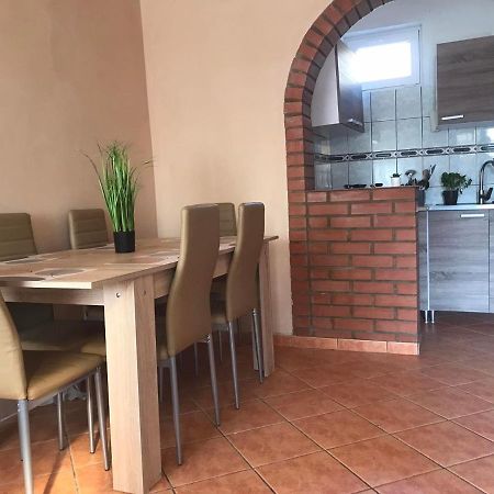 Апартаменты Tahiti Apartman Хайдусобосло Экстерьер фото