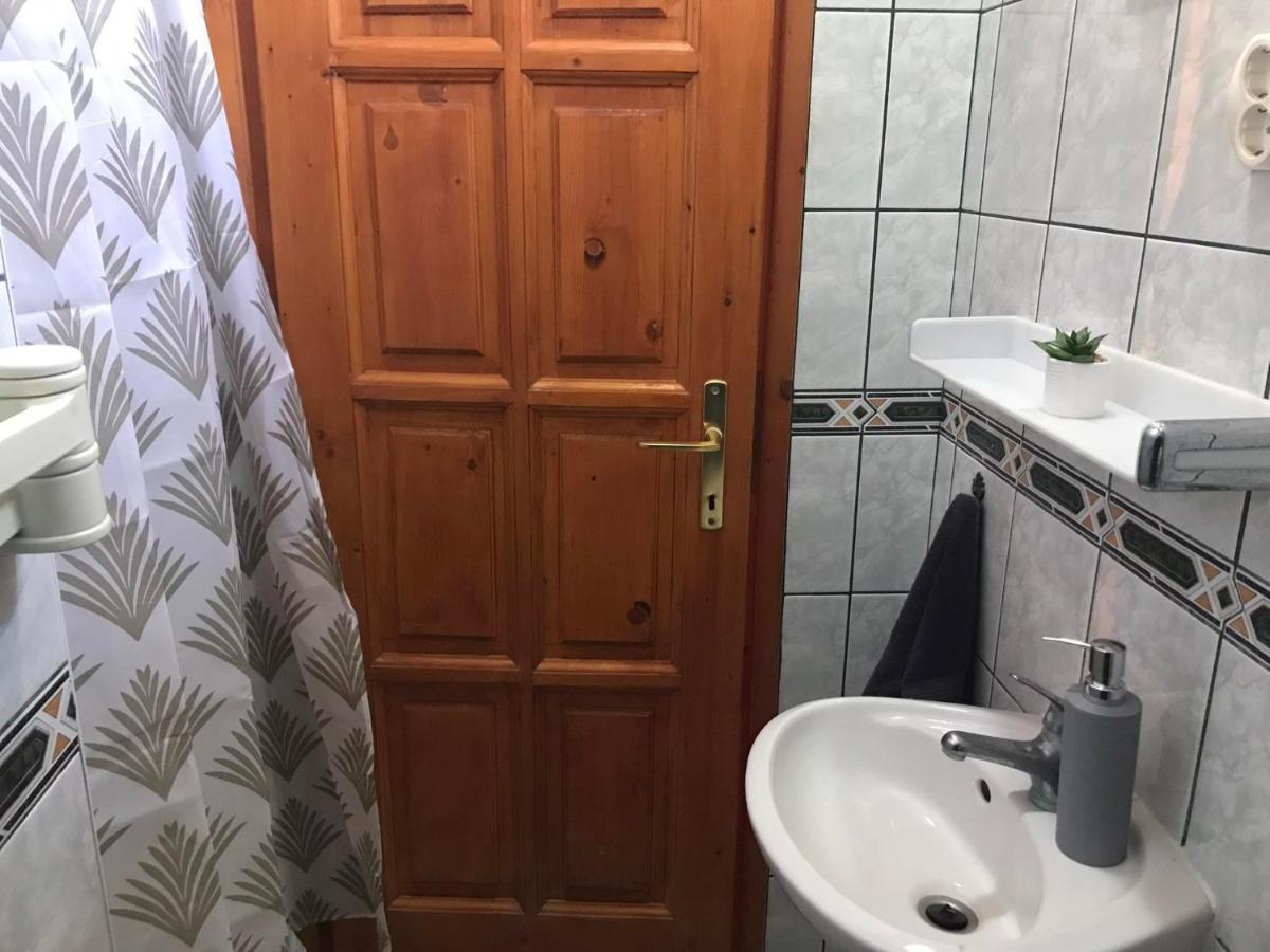 Апартаменты Tahiti Apartman Хайдусобосло Экстерьер фото